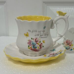 New DaySpring Tea cup/saucer / yellow butterfly/flower design